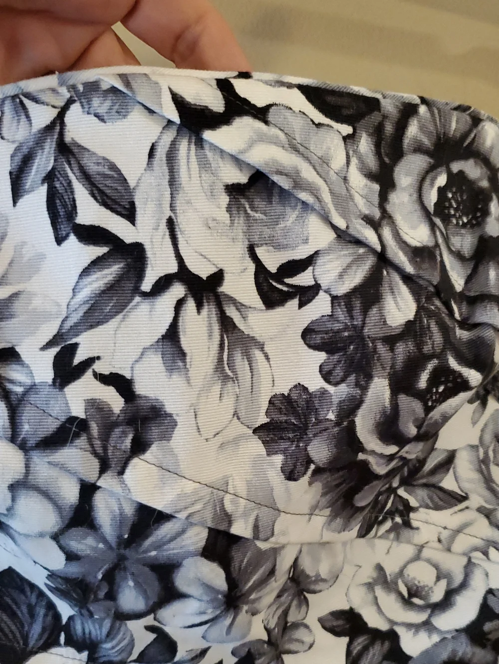 White House Black Market Floral Corset In Black And White Size 8 - Picture 2 of 9